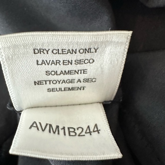 BCBG Max Azria 100% Silk Tunic Black Tan Paisley, Size Medium - Picture 4 of 7